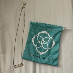 Kendra Scott Leanor Bar Pendant Necklace in Ivory Pearl